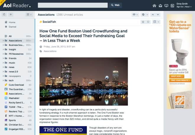 While there's always a banner ad on the side of AOL's reader, it doesn't get in the way. (AOL Reader screenshot)