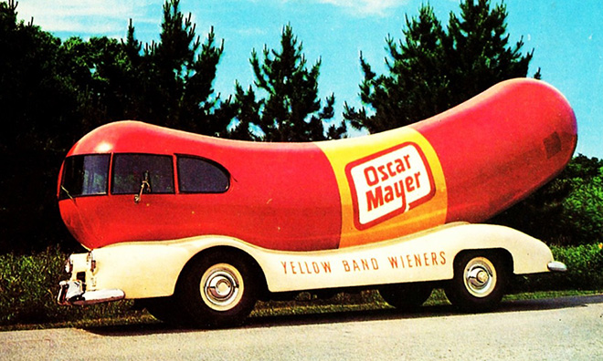 A 1950s-era Oscar Mayer Wienermobile. (photo by aldenjewell/Flickr)
